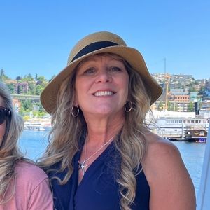 Meet your Posher, Cheryl